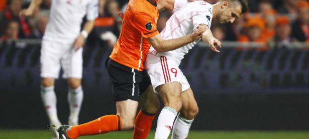 开云体育app-荷兰队在比赛中取得胜利，引发热议和讨论