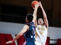 开云体育登录-辽宁沈阳客场轻取胜利，豪取三分