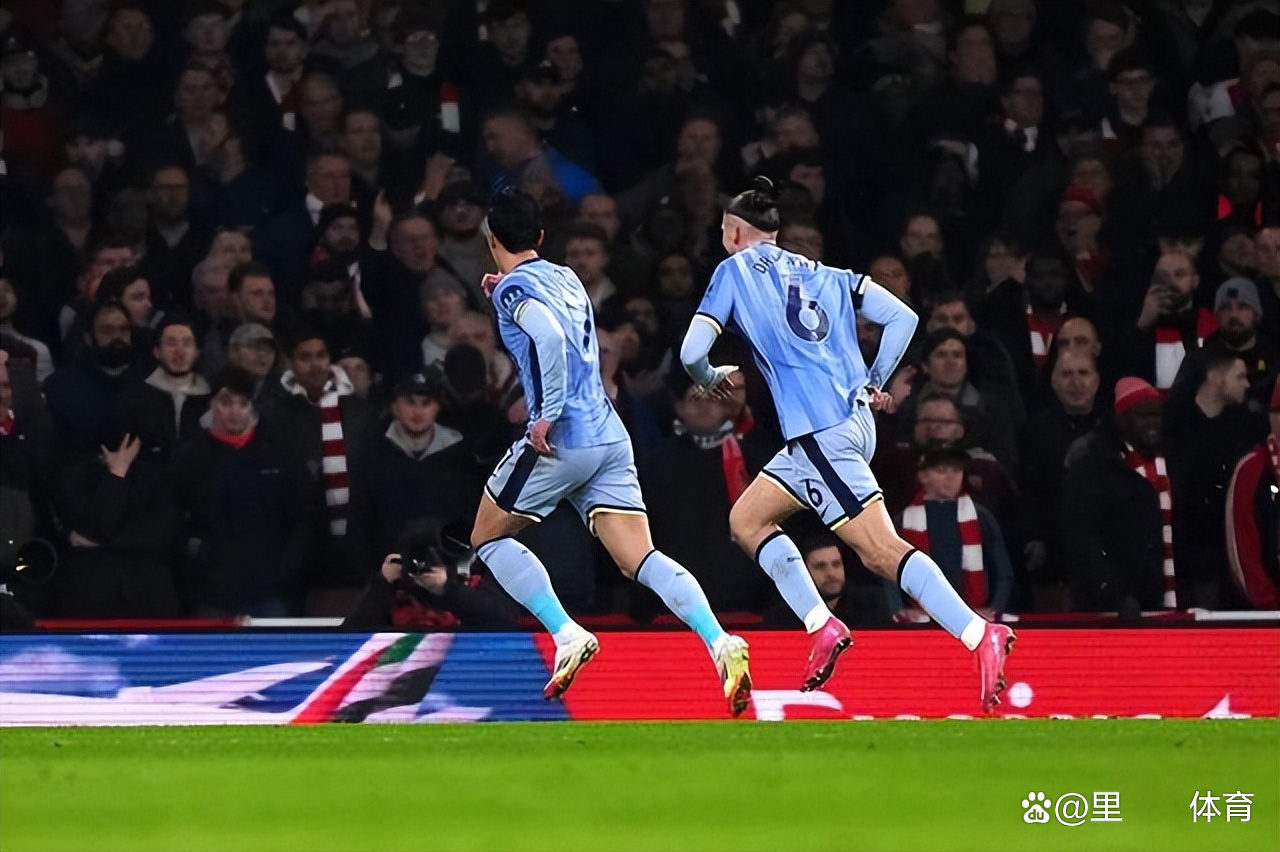 阿森纳逼平热刺战胜阿斯顿维拉的简单介绍 阿森纳逼平热刺战胜阿斯顿维拉的简单介绍