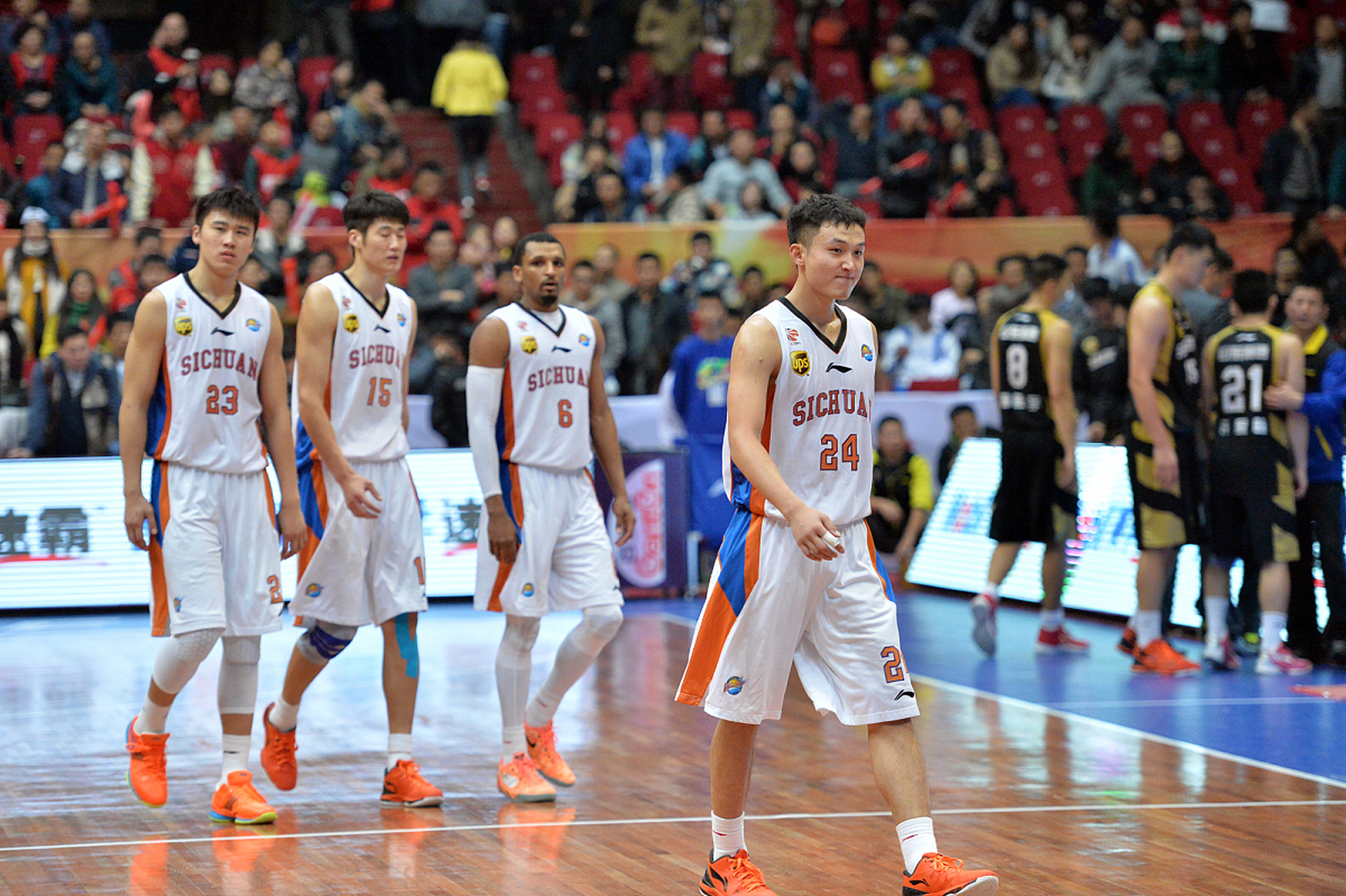 吉林队客场全力奋战,遗憾失利 吉林队客场全力奋战,遗憾失利