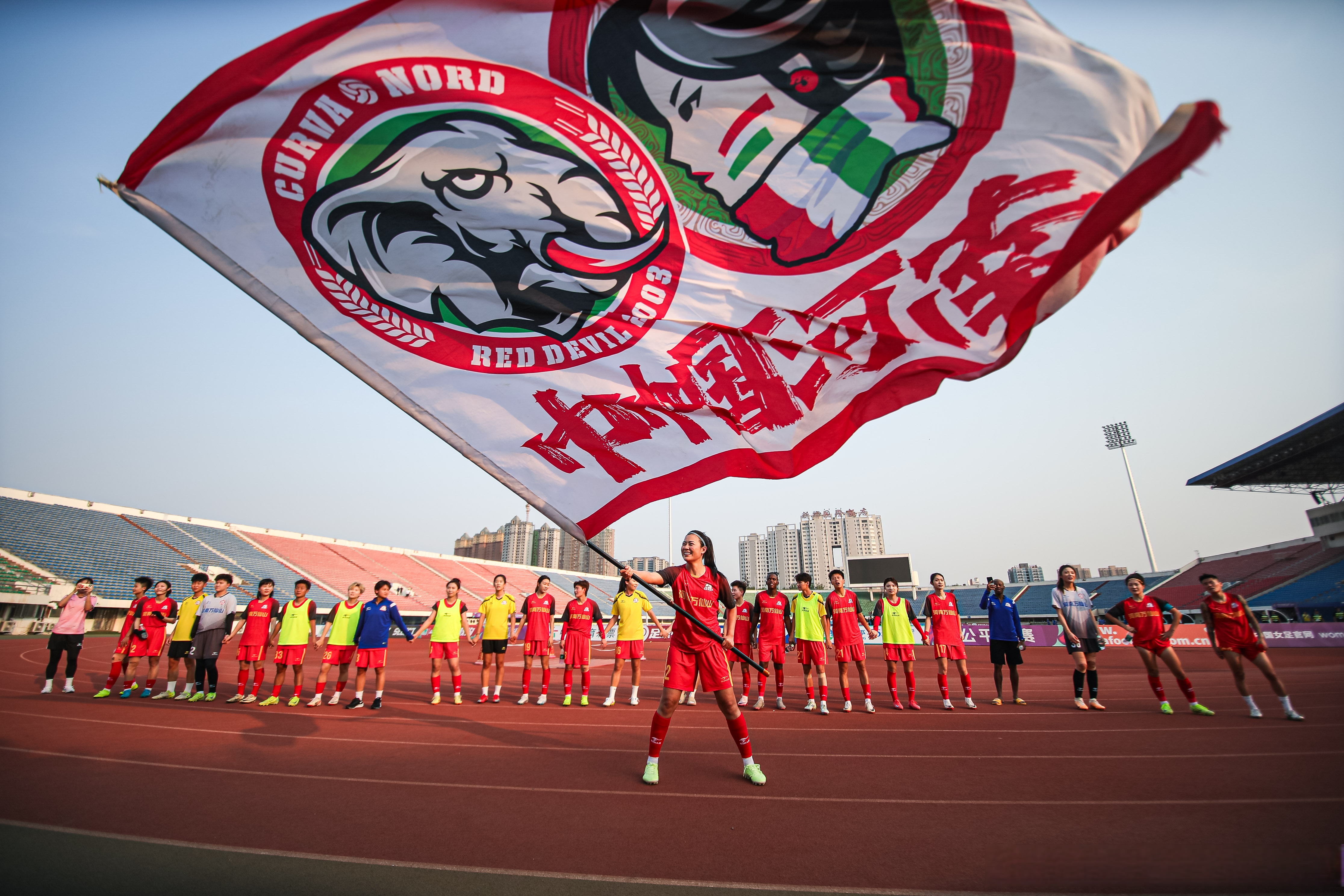 阜新队在篮球赛事中取得胜利 阜新队在篮球赛事中取得胜利