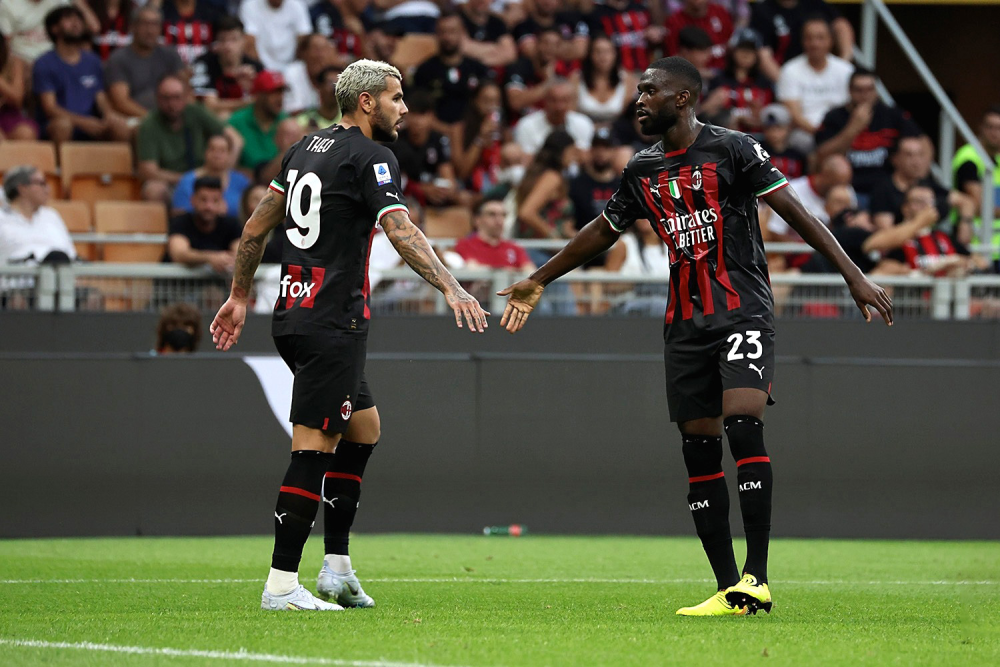 AC米兰核心球员建功,球队继续领跑积分榜的简单介绍 AC米兰核心球员建功,球队继续领跑积分榜的简单介绍