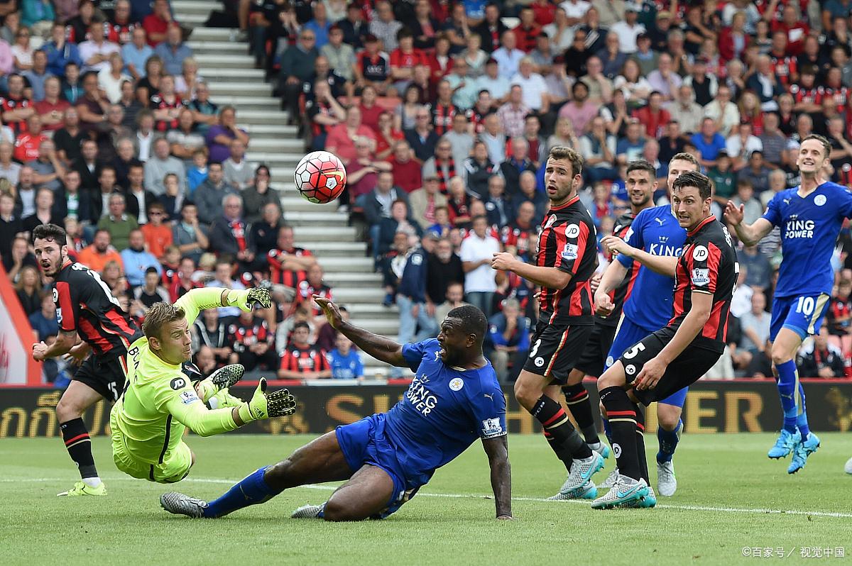 法兰克福球迷声援球队,希望明日比赛能够赢球的简单介绍 法兰克福球迷声援球队,希望明日比赛能够赢球的简单介绍